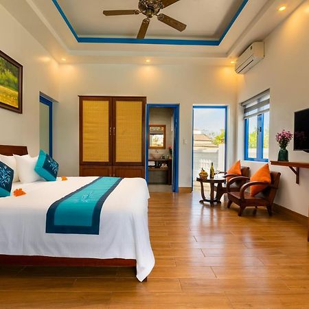 Local Beach Front Villas Tan Thanh Екстер'єр фото