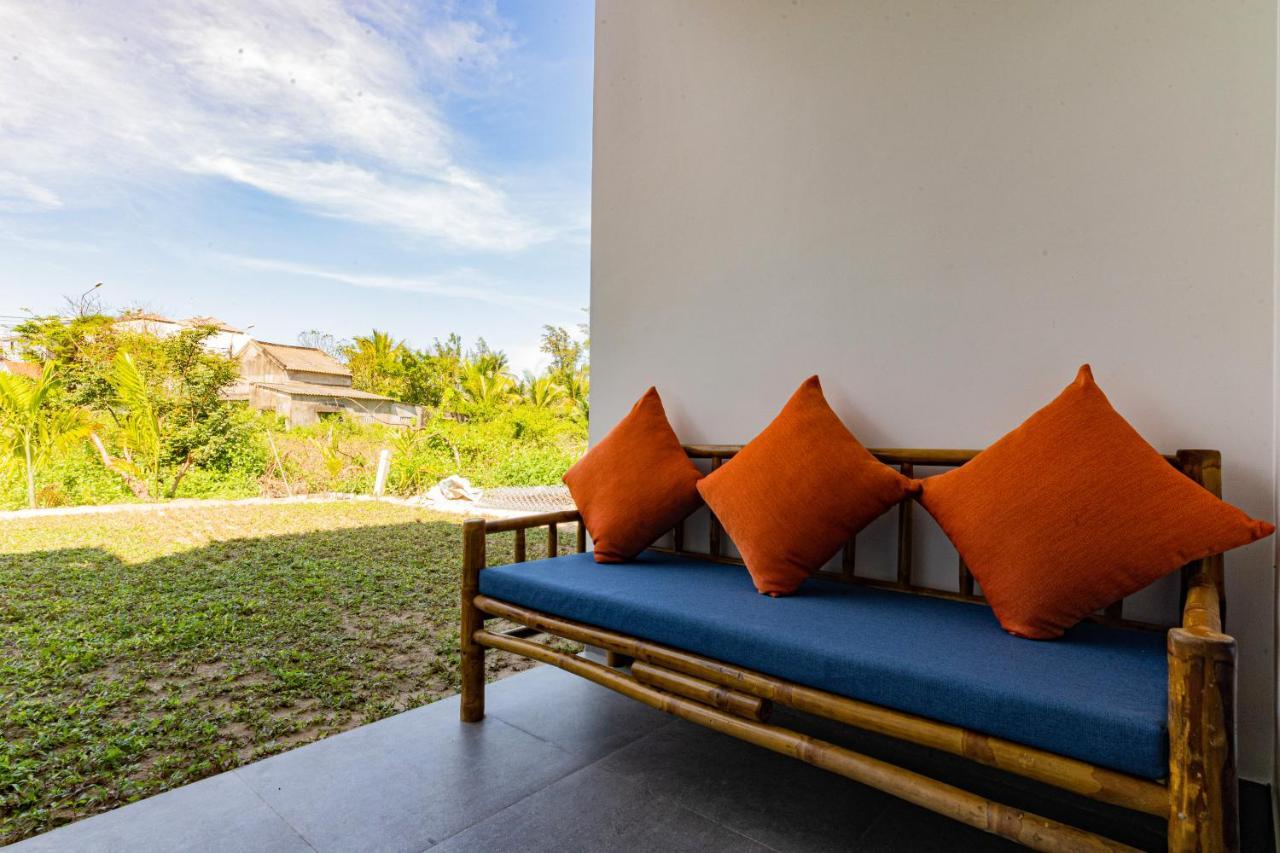Local Beach Front Villas Tan Thanh Екстер'єр фото